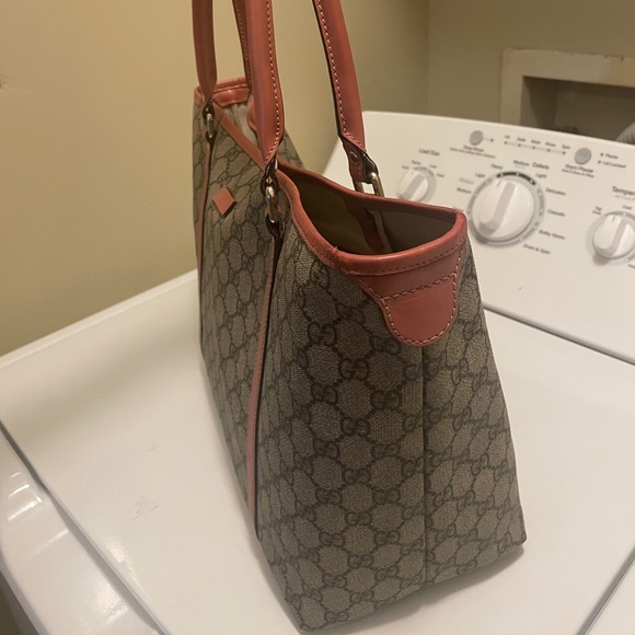 Gucci Gg Supreme Leather Trim Tote - Picture 8 of 15